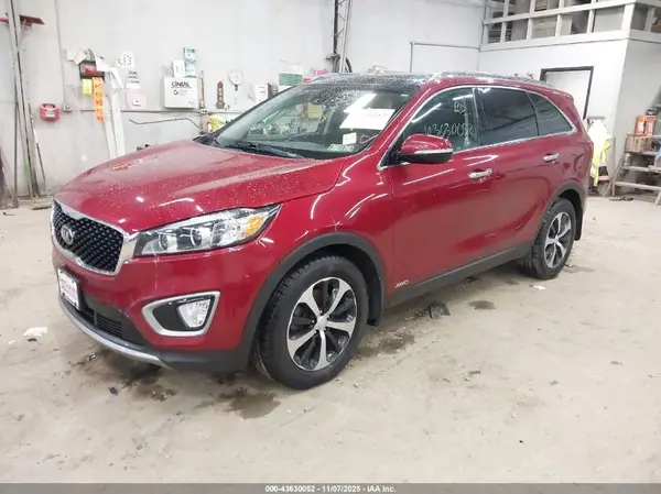 5XYPHDA15JG354839 2018 KIA SORENTO - Image 2
