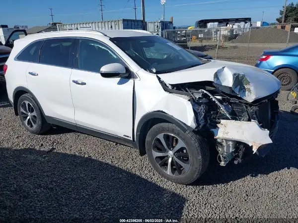 5XYPHDA16GG034423 2016 KIA SORENTO - Image 1
