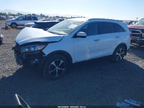 5XYPHDA16GG034423 2016 KIA SORENTO - Image 2