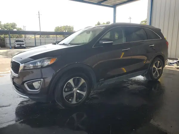 5XYPHDA16HG245235 2017 KIA SORENTO - Image 1