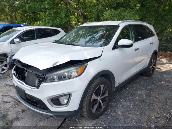 5XYPHDA16HG246613 2017 KIA SORENTO - Image 2
