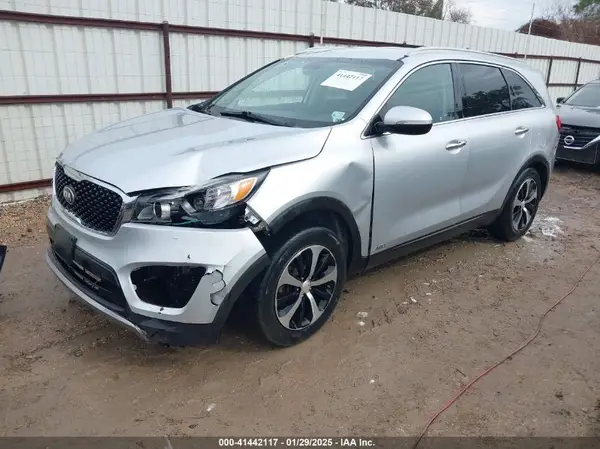 5XYPHDA16HG261547 2017 KIA SORENTO - Image 2