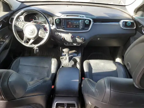 5XYPHDA16HG263699 2017 KIA SORENTO - Image 8