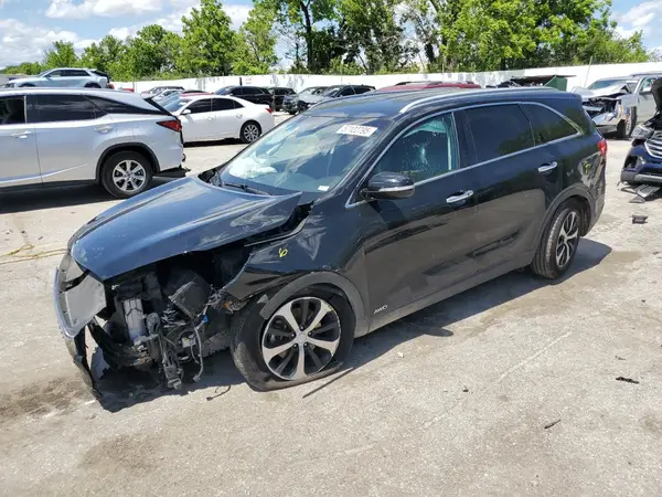5XYPHDA16JG359726 2018 KIA SORENTO - Image 1
