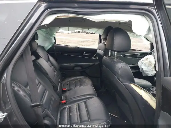 5XYPHDA16JG360620 2018 KIA SORENTO - Image 8