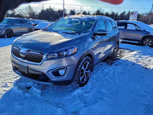 5XYPHDA16JG366059 2018 KIA SORENTO - Image 2