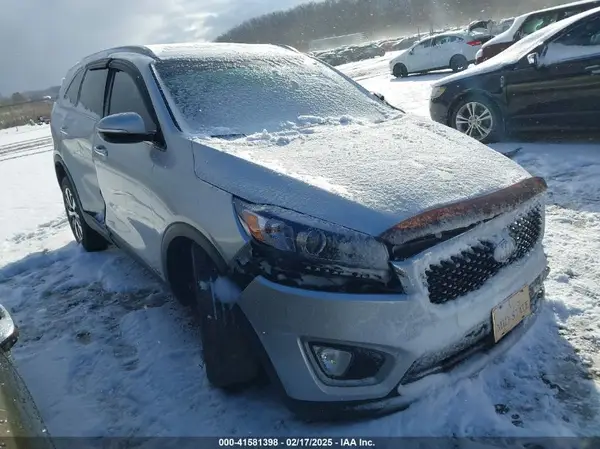 5XYPHDA17GG020319 2016 KIA SORENTO - Image 1