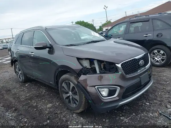 5XYPHDA17GG023978 2016 KIA SORENTO - Image 1