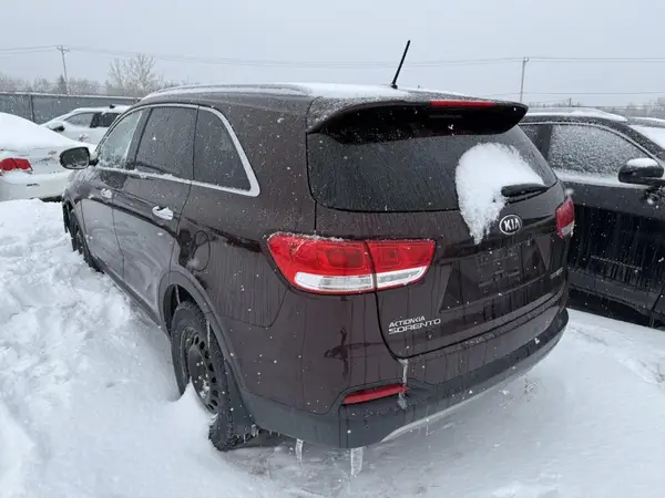 5XYPHDA17GG069780 2016 KIA SORENTO - Image 2