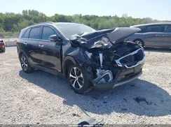 5XYPHDA17JG355961 2018 KIA SORENTO