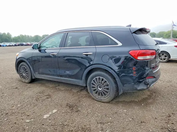 5XYPHDA17JG365602 2018 KIA SORENTO - Image 2