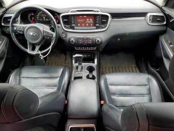 5XYPHDA17JG365602 2018 KIA SORENTO - Image 8