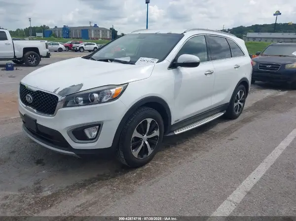 5XYPHDA18GG009586 2016 KIA SORENTO - Image 2
