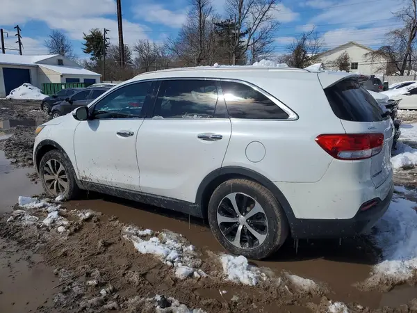 5XYPHDA18GG024847 2016 KIA SORENTO - Image 2