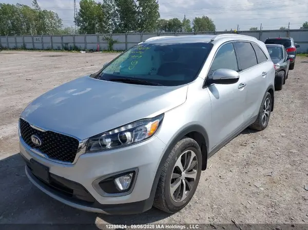 5XYPHDA18GG160959 2016 KIA SORENTO - Image 2