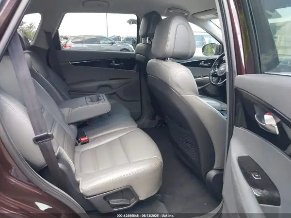 5XYPHDA19GG009497 2016 KIA SORENTO - Image 8