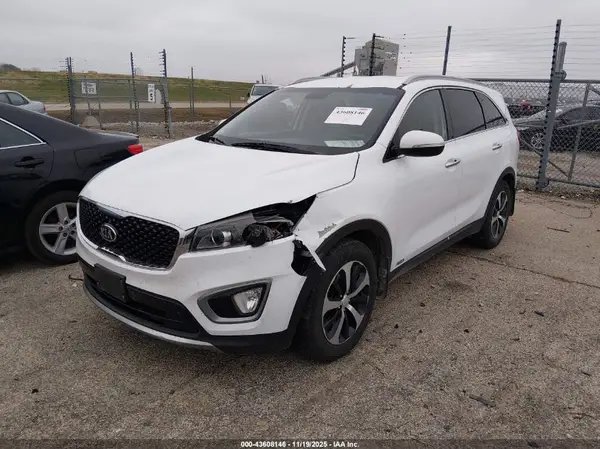 5XYPHDA19GG012321 2016 KIA SORENTO - Image 2