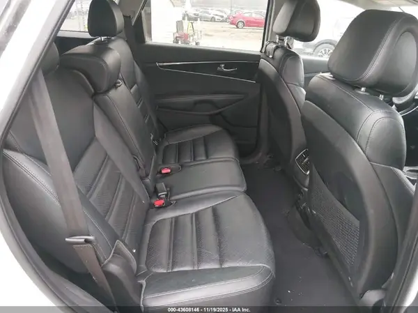 5XYPHDA19GG012321 2016 KIA SORENTO - Image 8