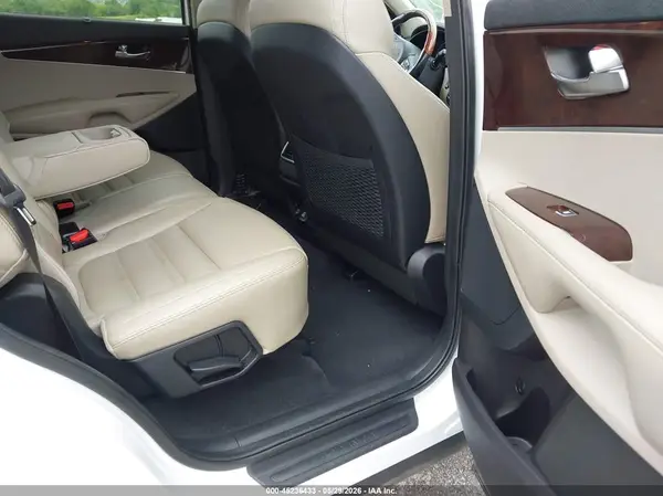 5XYPHDA19GG024842 2016 KIA SORENTO - Image 8