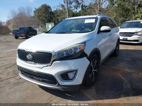 5XYPHDA19GG145323 2016 KIA SORENTO - Image 2