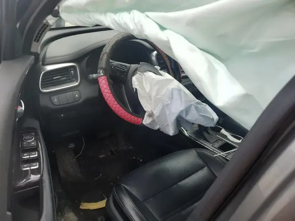 5XYPHDA19HG277693 2017 KIA SORENTO - Image 8