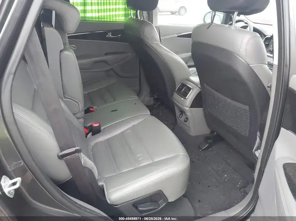 5XYPHDA1XGG016605 2016 KIA SORENTO - Image 8