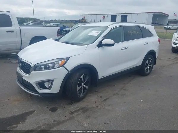 5XYPHDA1XGG029368 2016 KIA SORENTO - Image 2