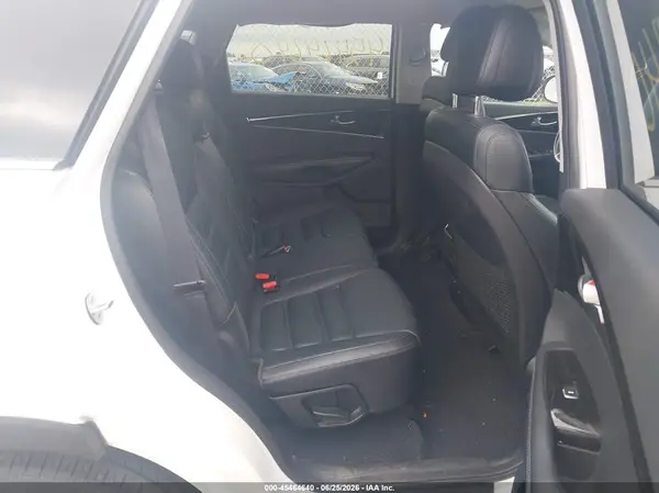 5XYPHDA1XGG029368 2016 KIA SORENTO - Image 8