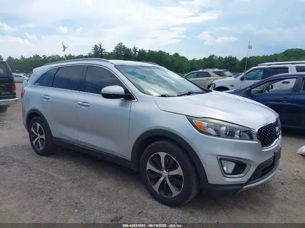 5XYPHDA1XGG030794 2016 KIA SORENTO - Image 1