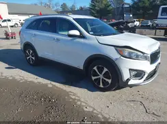 5XYPHDA1XGG031640 2016 KIA SORENTO