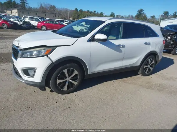 5XYPHDA1XGG031640 2016 KIA SORENTO - Image 2