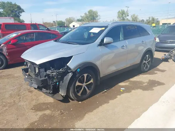 5XYPHDA1XJG357753 2018 KIA SORENTO - Image 2