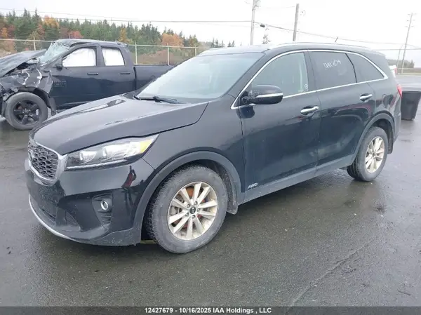 5XYPHDA32KG601916 2019 KIA SORENTO - Image 2