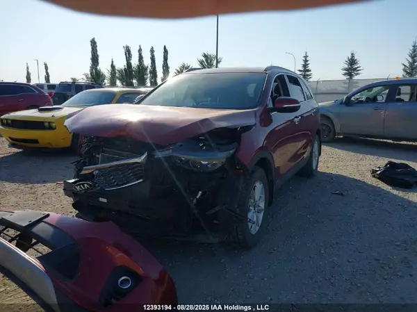 5XYPHDA33KG481978 2019 KIA SORENTO - Image 2