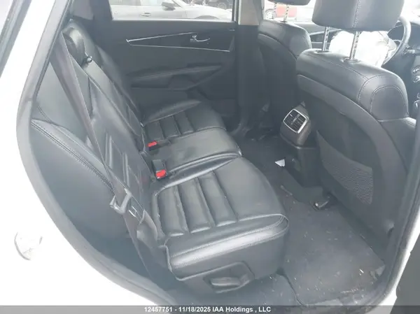 5XYPHDA33KG598489 2019 KIA SORENTO - Image 8