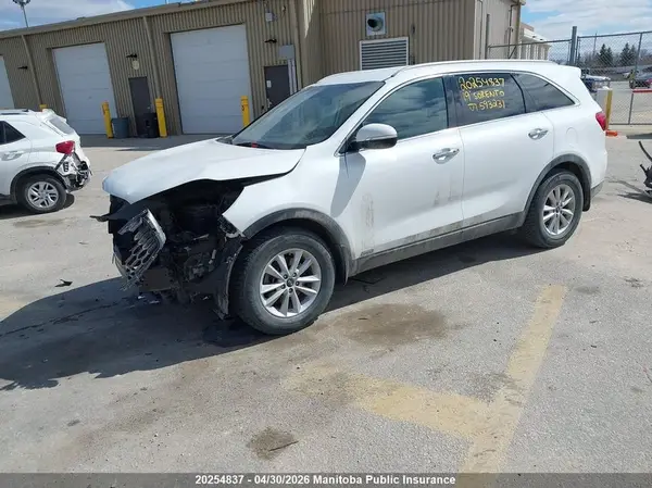5XYPHDA35KG593231 2019 KIA SORENTO - Image 2
