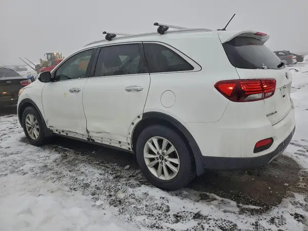 5XYPHDA36KG528016 2019 KIA SORENTO - Image 2