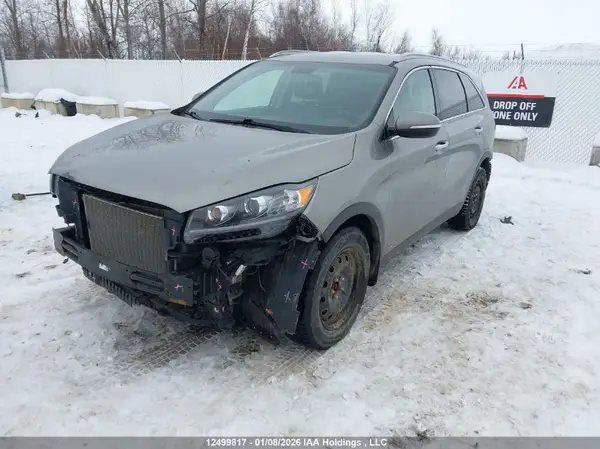 5XYPHDA38KG475173 2019 KIA SORENTO - Image 2