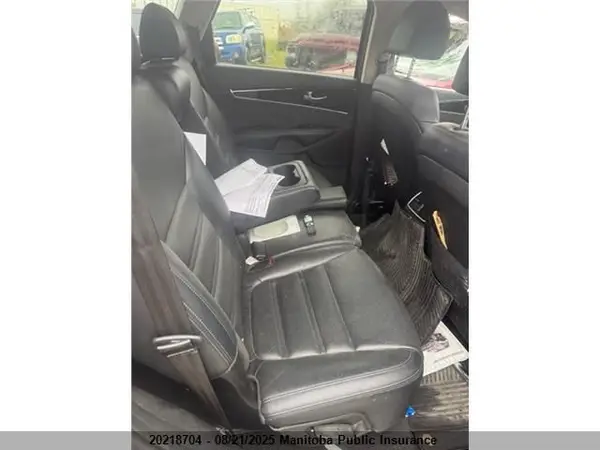 5XYPHDA38KG485492 2019 KIA SORENTO - Image 8