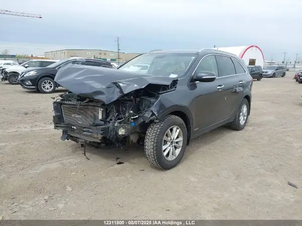 5XYPHDA3XKG498566 2019 KIA SORENTO - Image 2
