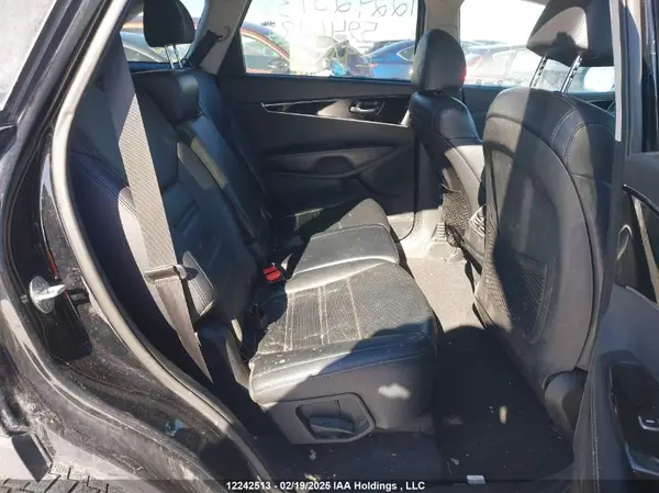 5XYPHDA3XKG594648 2019 KIA SORENTO - Image 8