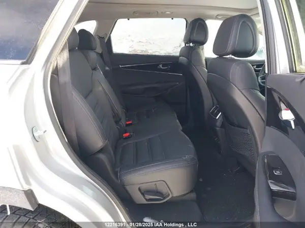 5XYPHDA50GG111757 2016 KIA SORENTO - Image 8