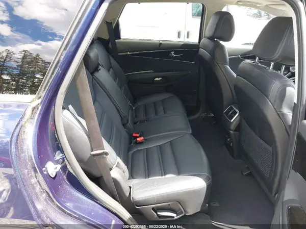 5XYPHDA50GG130485 2016 KIA SORENTO - Image 8