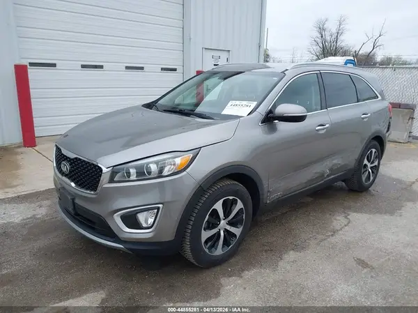 5XYPHDA50GG143088 2016 KIA SORENTO - Image 2