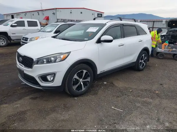 5XYPHDA50GG181436 2016 KIA SORENTO - Image 2