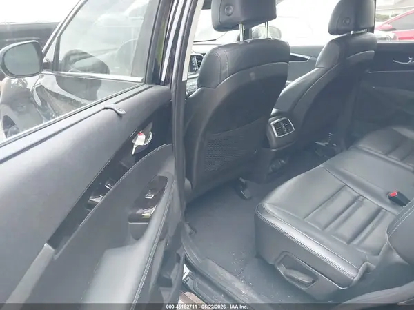 5XYPHDA50HG233357 2017 KIA SORENTO - Image 8