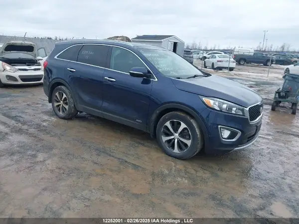 5XYPHDA50HG237697 2017 KIA SORENTO - Image 1