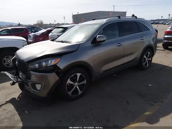 5XYPHDA50HG243371 2017 KIA SORENTO - Image 2