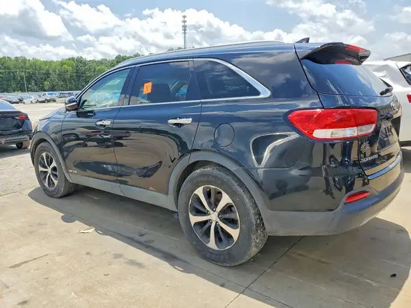 5XYPHDA50HG247839 2017 KIA SORENTO - Image 2