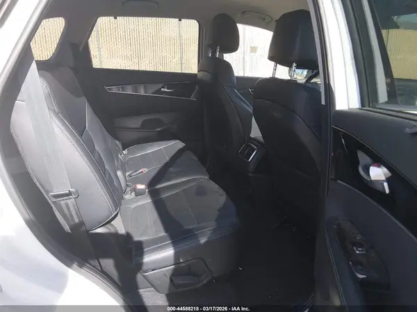 5XYPHDA50HG271476 2017 KIA SORENTO - Image 8
